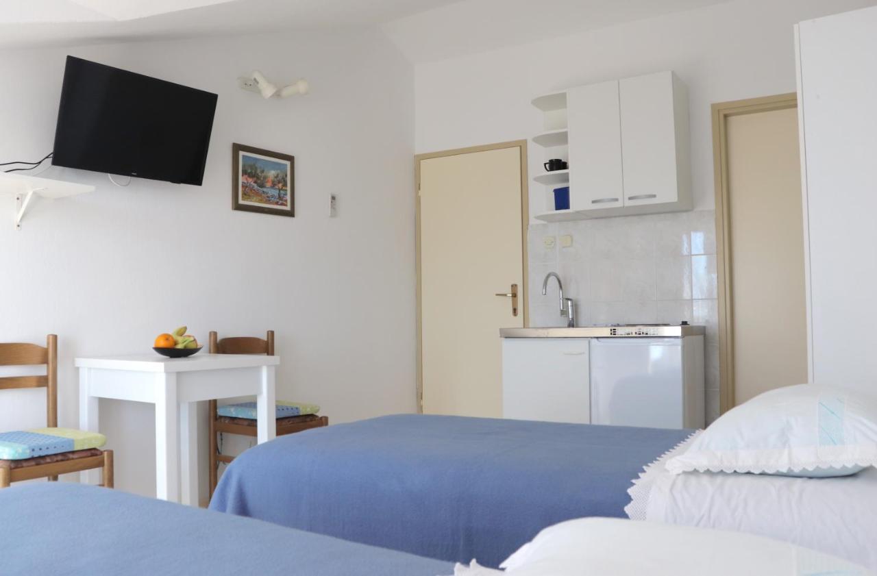 Apartments Frane Хвар Экстерьер фото