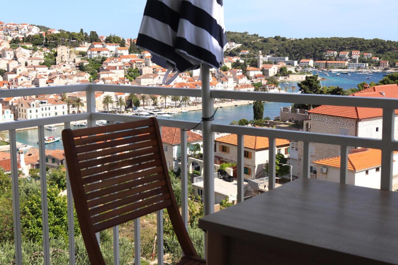 Apartments Frane Хвар Экстерьер фото