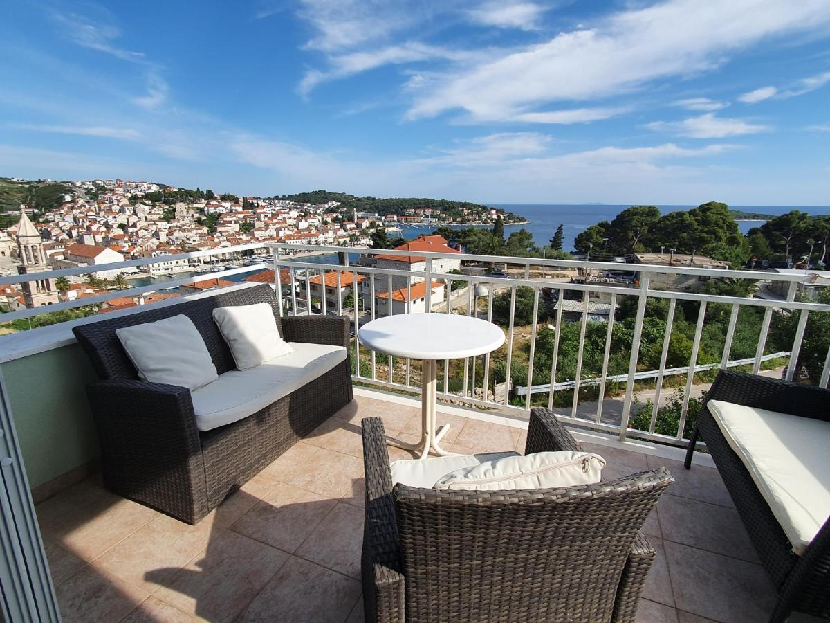 Apartments Frane Хвар Экстерьер фото