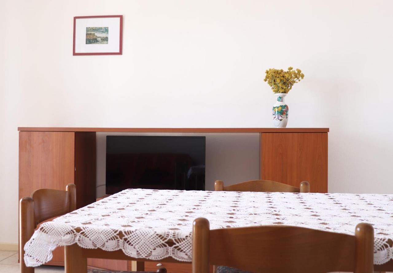 Apartments Frane Хвар Экстерьер фото