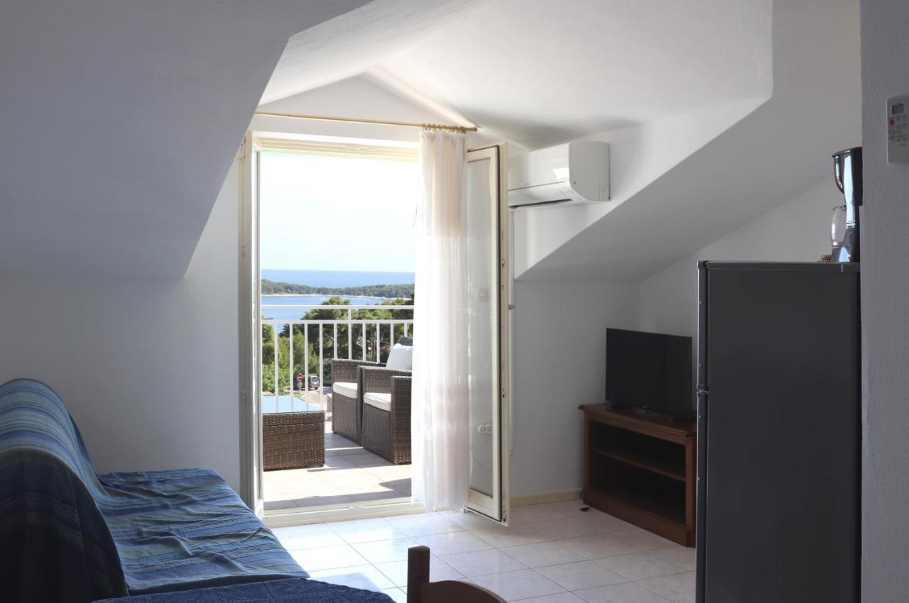 Apartments Frane Хвар Экстерьер фото